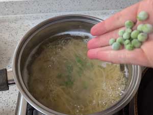 Sausage, pasta & peas